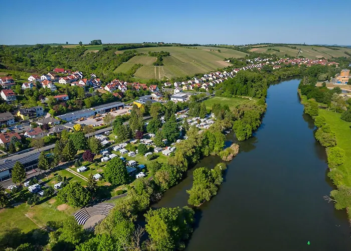 Knaus Campingpark Frickenhausen *