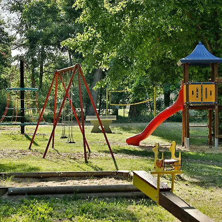 Camping Knaus Campingpark Frickenhausen