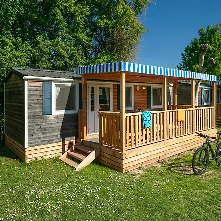 Knaus Campingpark Frickenhausen فريكنهاوزن ام ماين